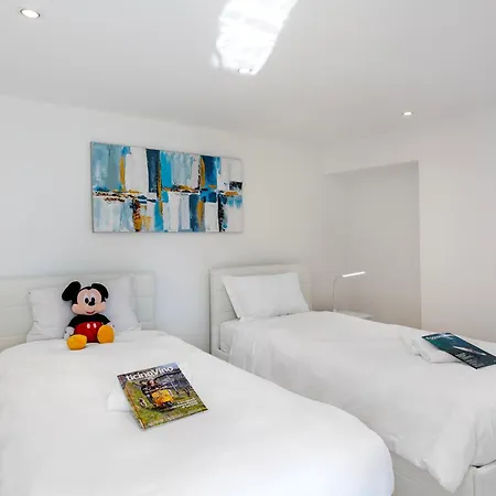 Appartement Red And Yellow - Happy *