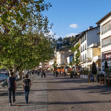 Appartement Red And Yellow - Happy