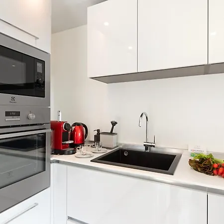 Red And Yellow - Happy Apartment Ronco sopra Ascona