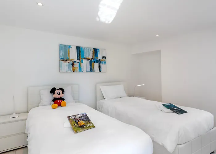 Apartament Red And Yellow - Happy *