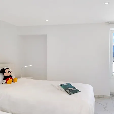 Red And Yellow - Happy Ronco sopra Ascona