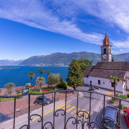 Red And Yellow - Happy Ronco sopra Ascona